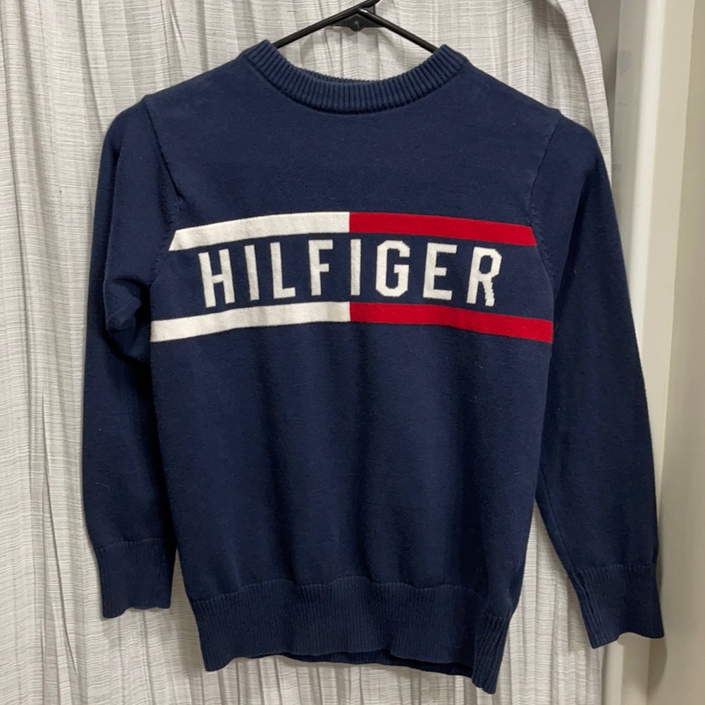 Boys Tommy Hilfiger navy blue sweater. Size Medium